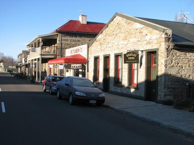 2007-06-12 NZ Clyde, Queenstown IMG_9235 The Hartley Arms is a BBH hostel in Clyde